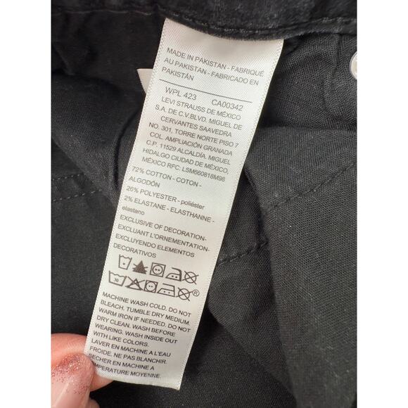Levi’s Women’s Black Jeans | Size 35/30 (True Waist 36”) | Classic & Comfy - Picture 5 of 6